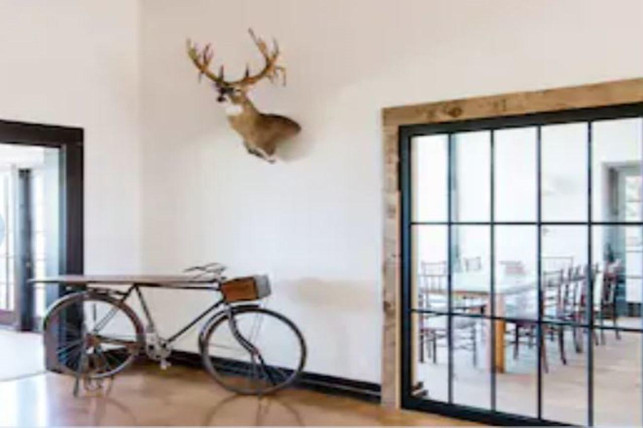 Hillside Boutique Hotel Castroville Exterior foto